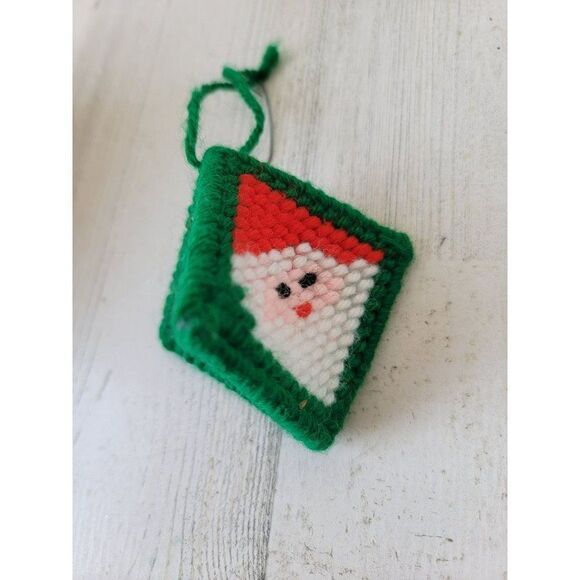 Crochet Santa face handmade diamond ornament Xmas decor - Picture 2 of 4